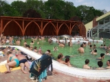 Rekreační bazén s hydromasážemi