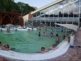 Rekreační bazén s hydromasážemi